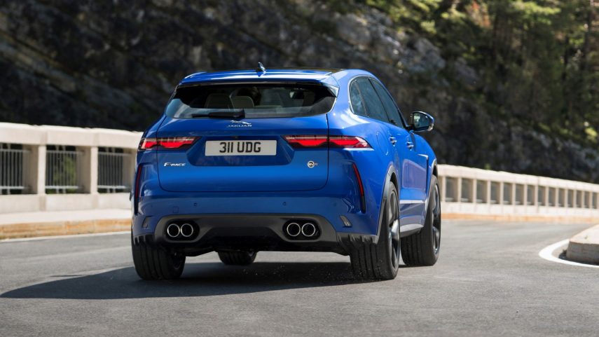 Jaguar F Pace SVR 2021 (4)