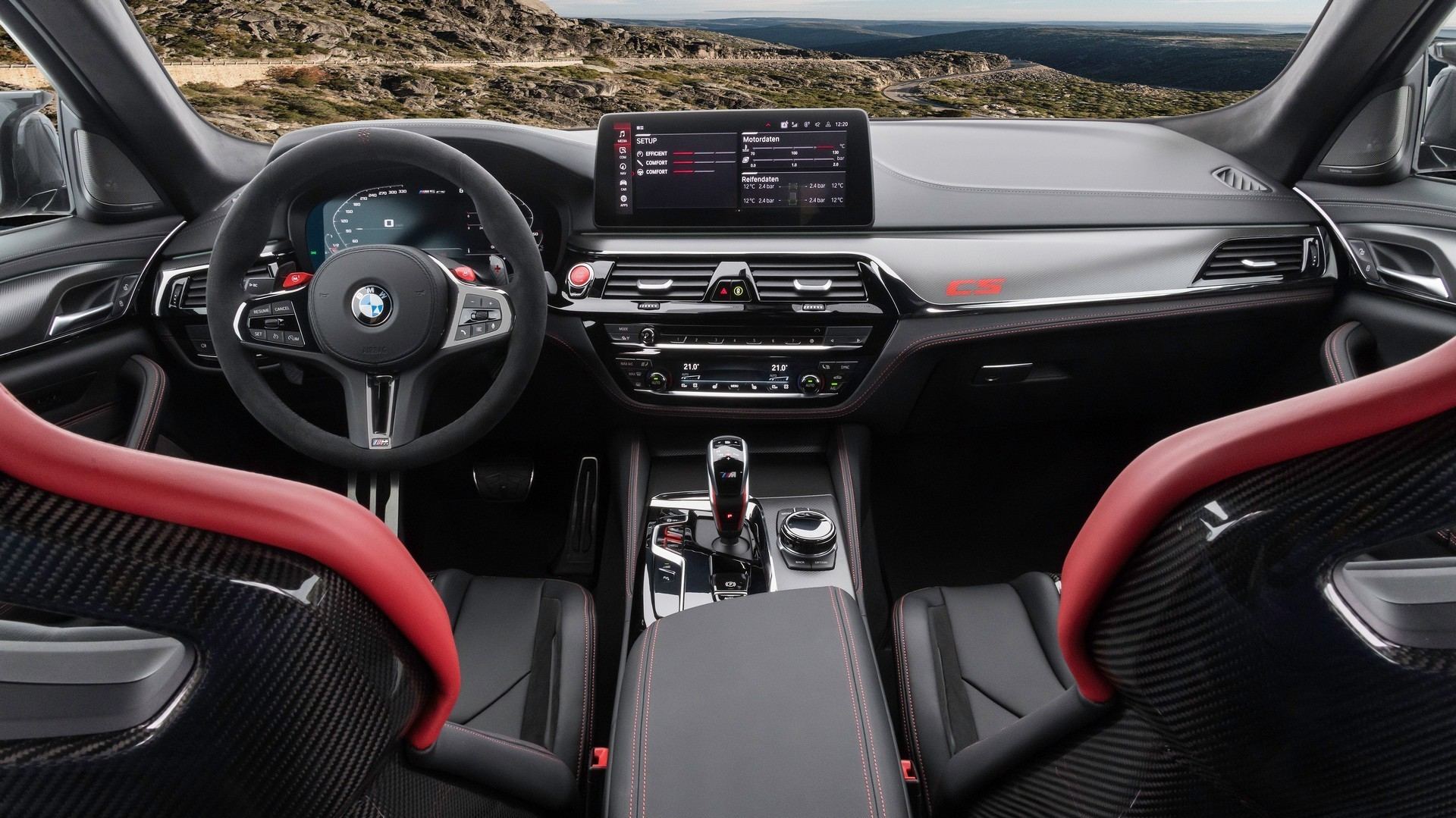 BMW M5 CS 2022 (103)