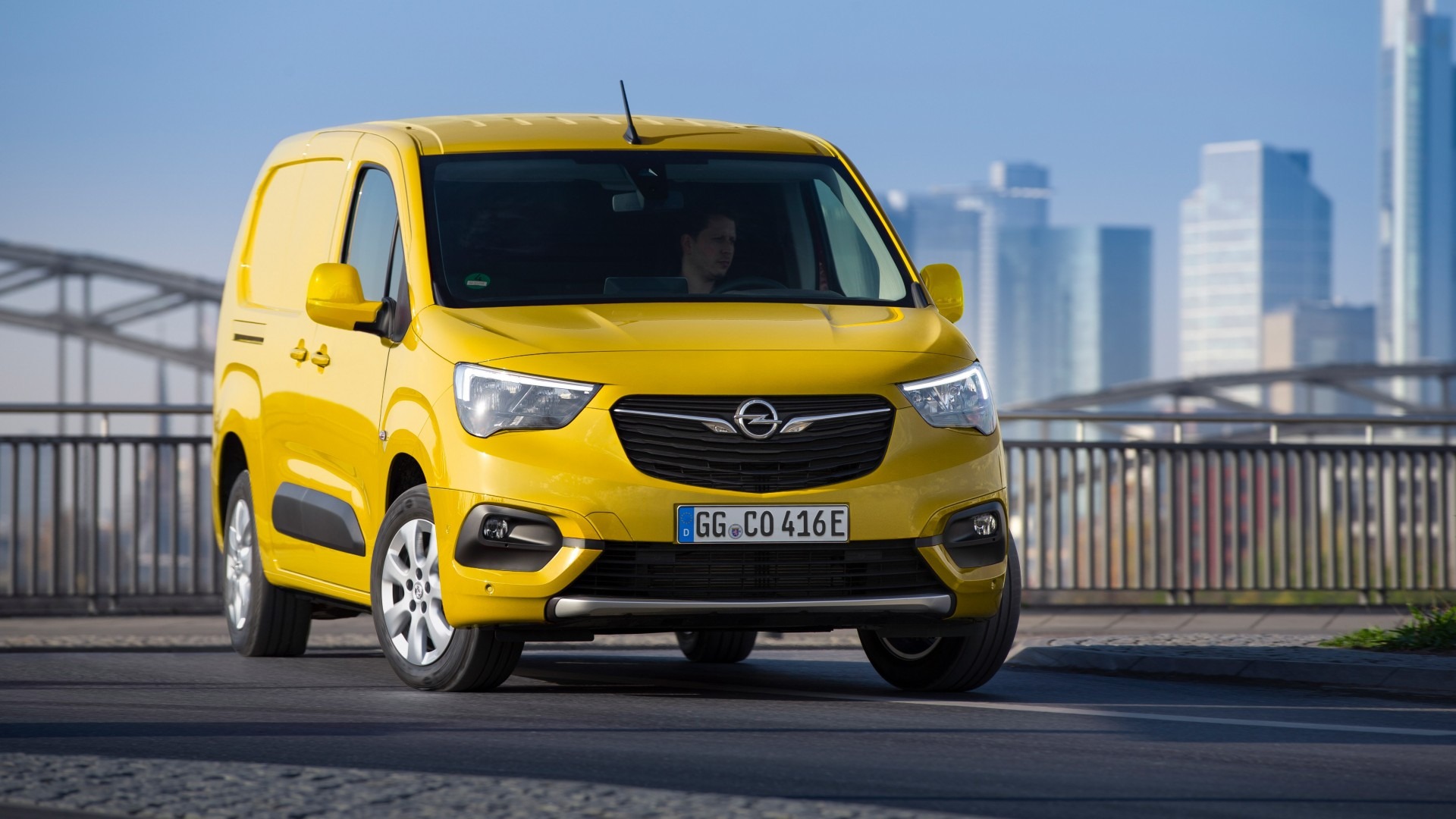 Opel Combo-e Cargo 2021, el comercial ligero y eléctrico ...