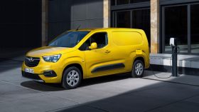 Opel Combo e Cargo 2021 (5)