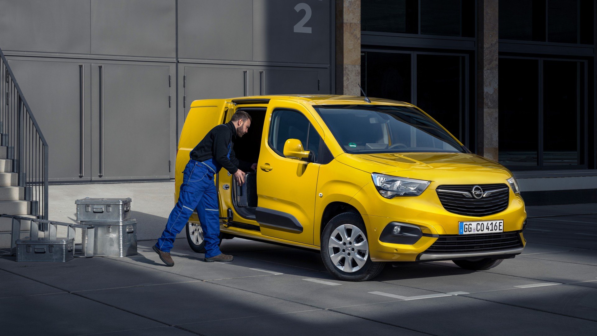 Opel Combo e Cargo 2021 (6)