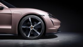 Porsche Taycan 2021 (4)