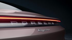 Porsche Taycan 2021 (7)