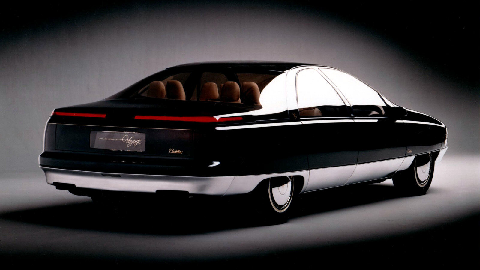 Cadillac Voyage Concept 3