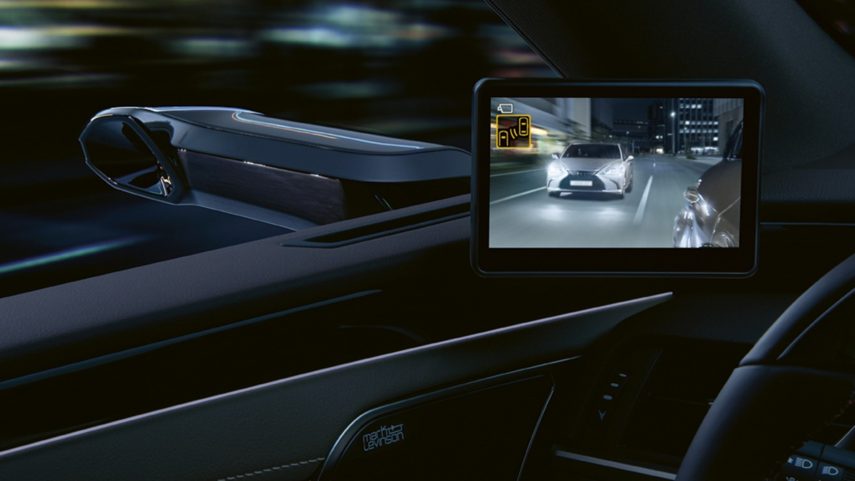 Lexus ES 300h 2021 (4)