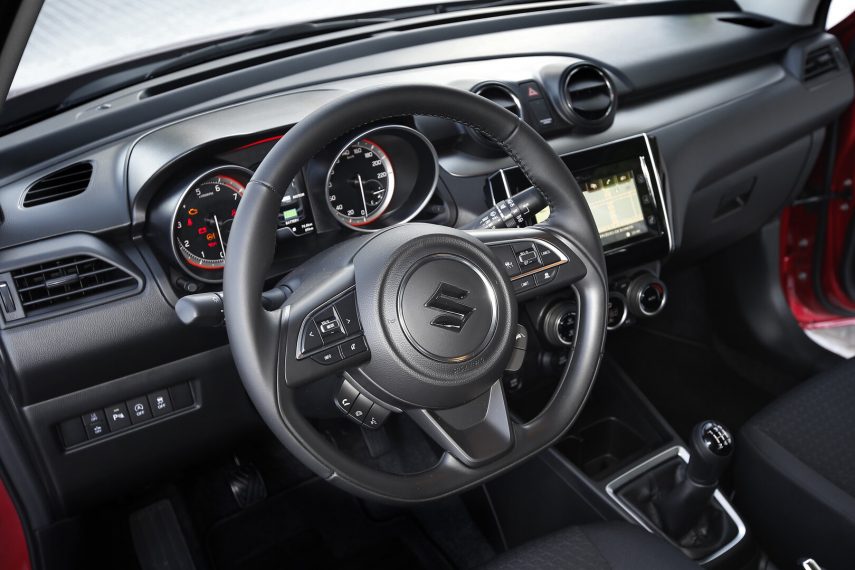 Suzuki Swift Hybrid 4