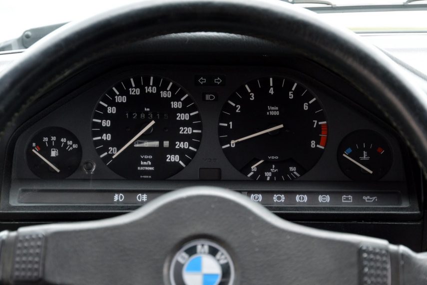 BMW 320is Sedan E30