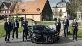 Bugatti Chiron Black Pur Sport 300 (1)