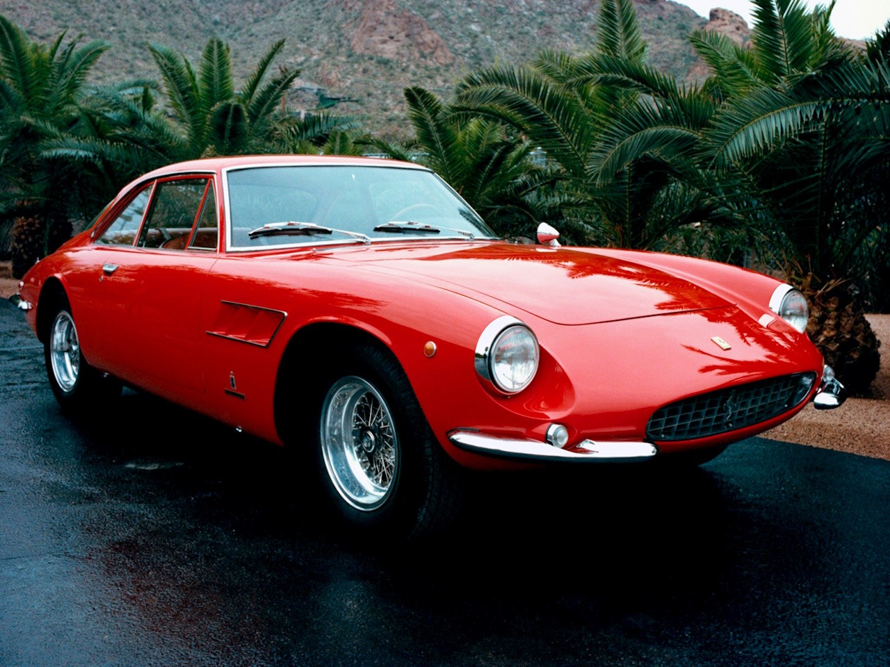 Coche del día: Ferrari 500 Superfast