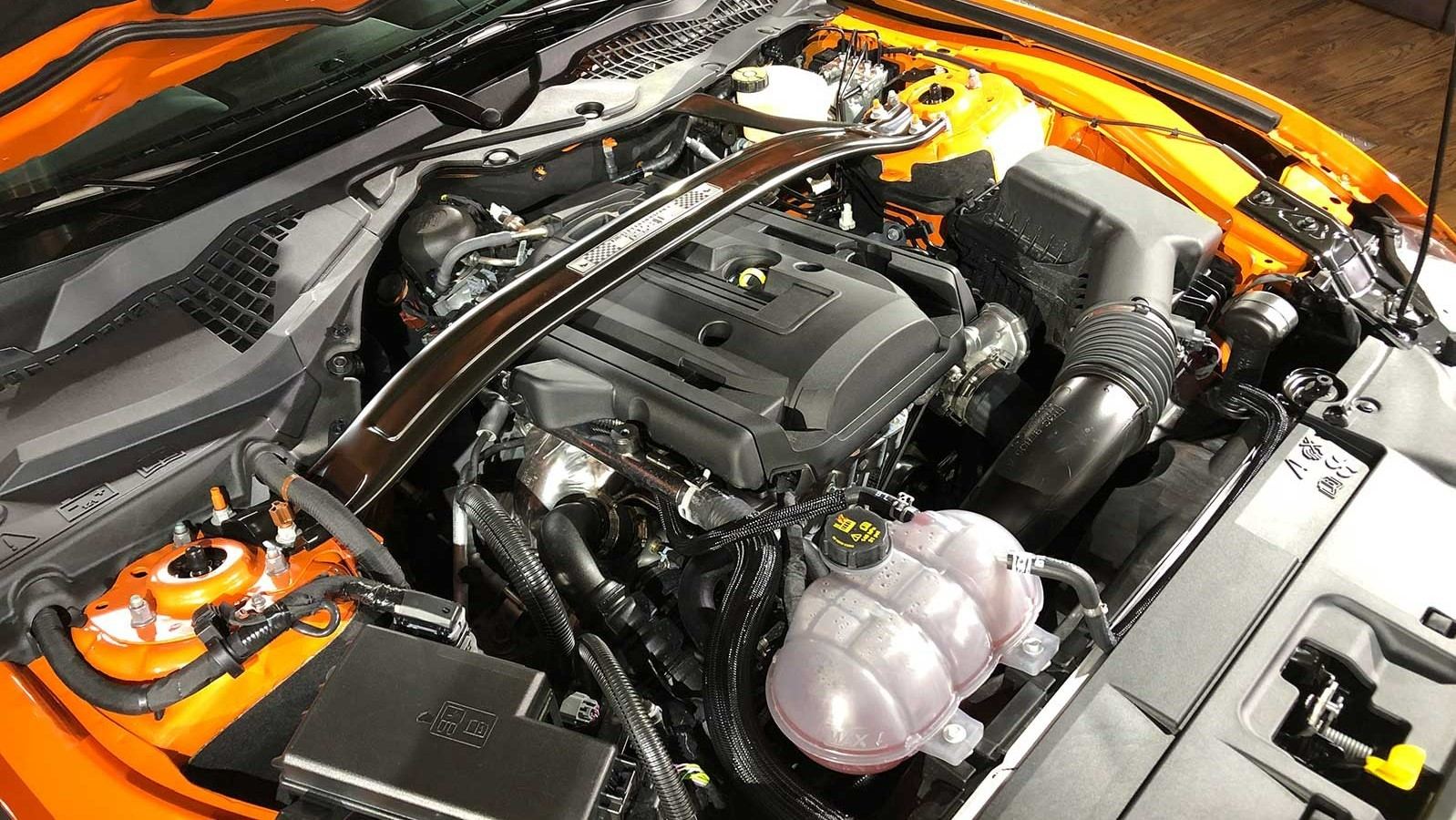Ford Mustang 2 3 EcoBoost (2)