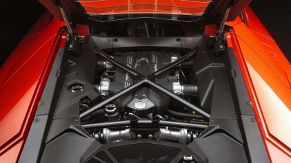 Lamborghini Aventador Motor V12 (1)