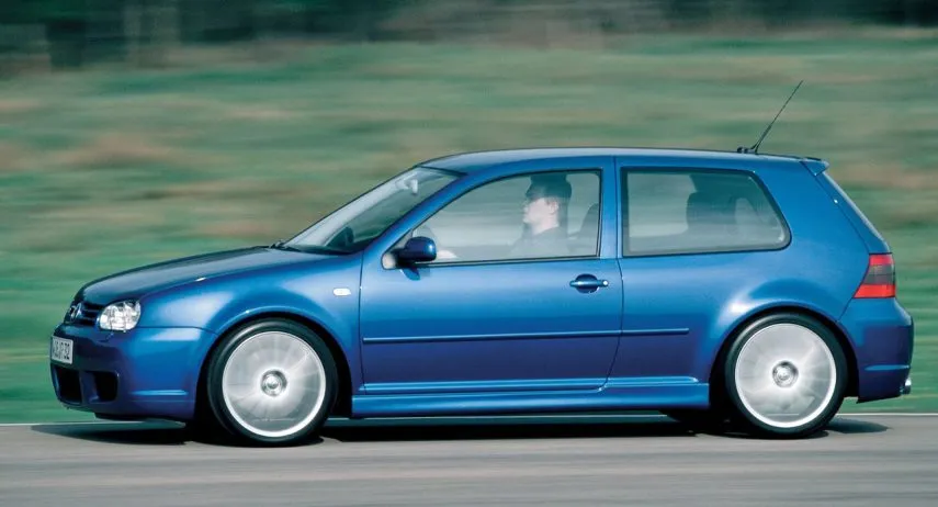 Volkswagen Golf R32 4Motion (2)