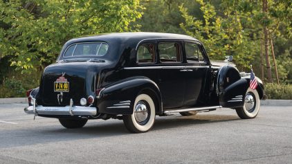 1940 Cadillac Series 90 V16 7 passenger Imperial Sedan by Fleetwood 2