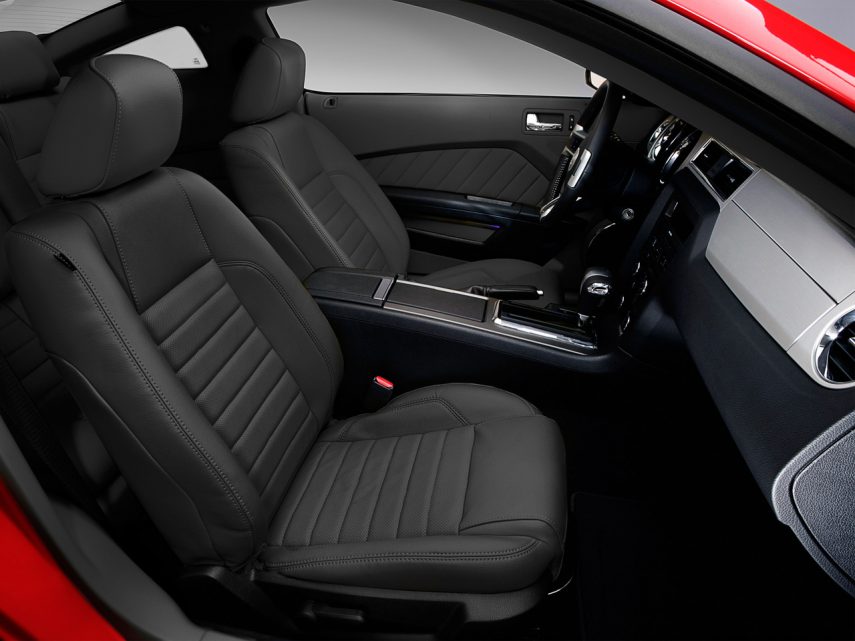 2011 Ford Mustang GT 50 4