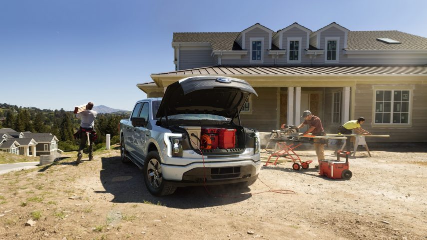 2022 Ford F 150 Lightning (10)