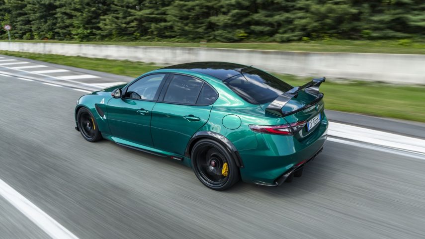 Alfa Romeo Giulia GTAm Montreal Green (6)