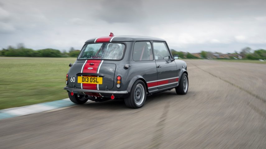 David Brown Automotive (DBA) Mini Remastered Oselli Edition 2021 (17)