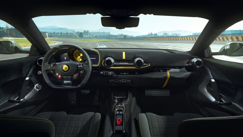 Ferrari 812 Competizone 2021 (3)