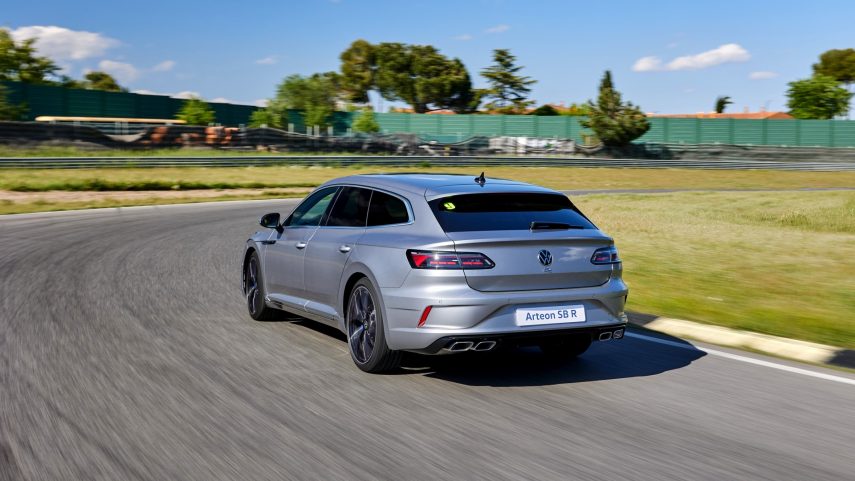 Volkswagen Arteon Shooting Brake R 2021 (3)