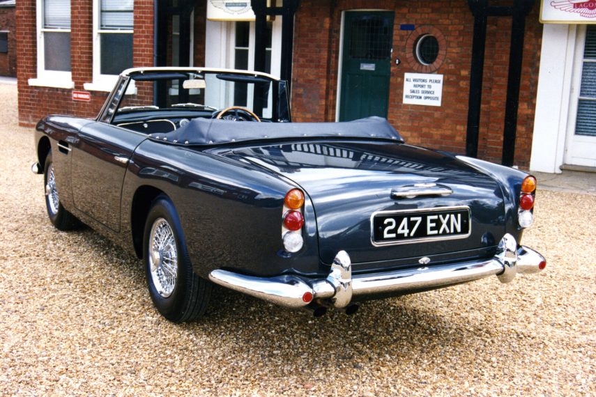 Aston Martin DB4 Convertible 2