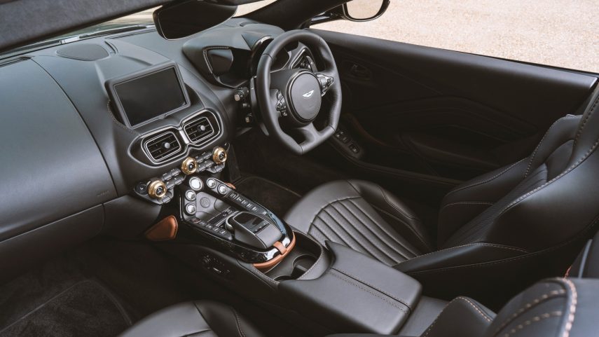 Aston Martin Vantage Roadster A3 2021 (8)