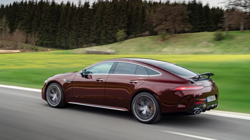 Mercedes AMG GT 4 Puertas 2022 (3)