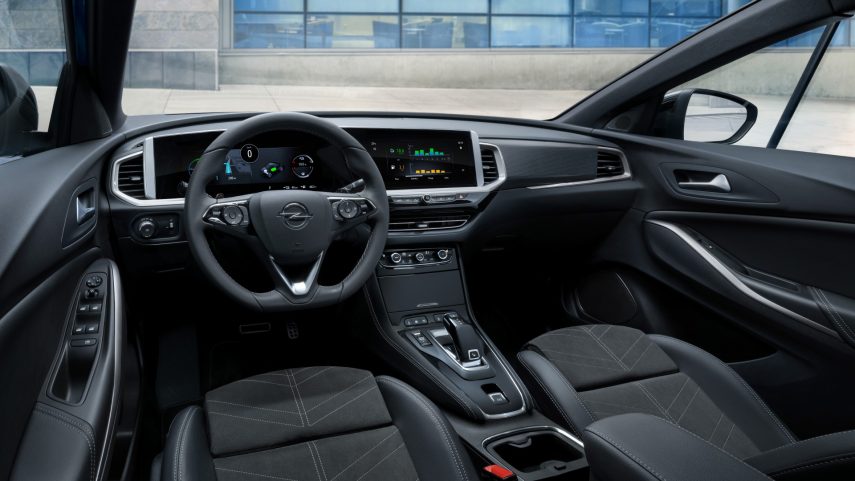 Opel Grandland Hybrid4 2021 (11)