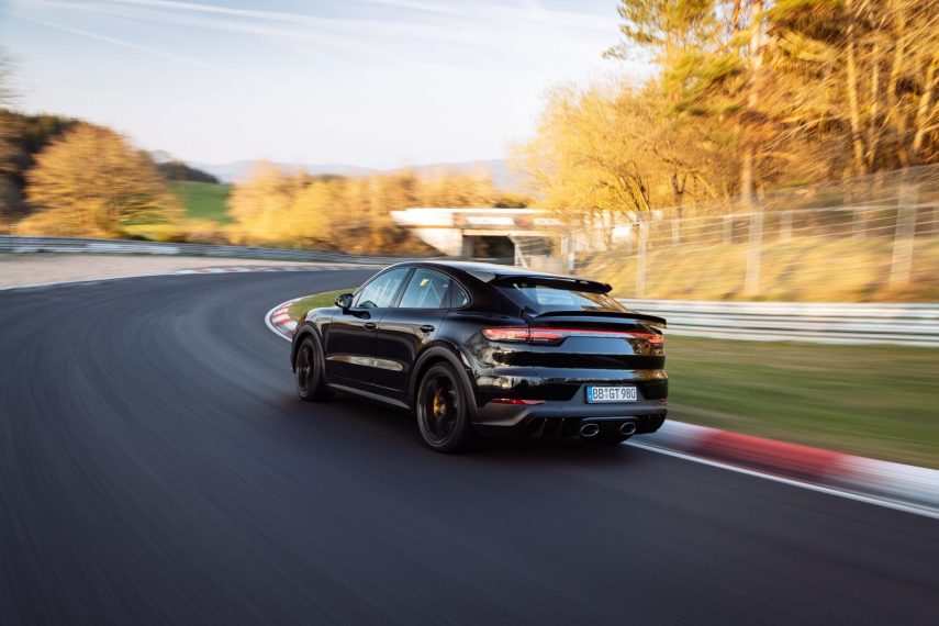 Porsche Cayenne Coupe Record Nurburgring (5)