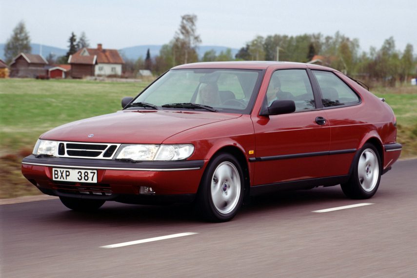 Saab 900 SE Turbo Coupe 2