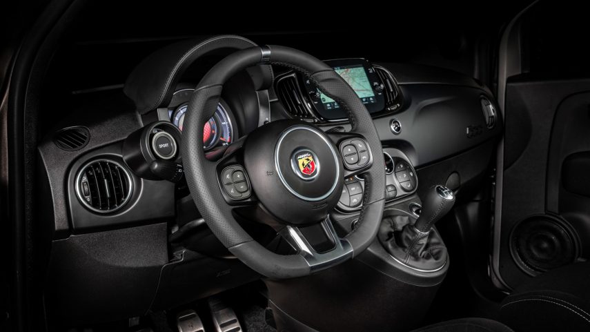 Abarth F595 2021 (19)