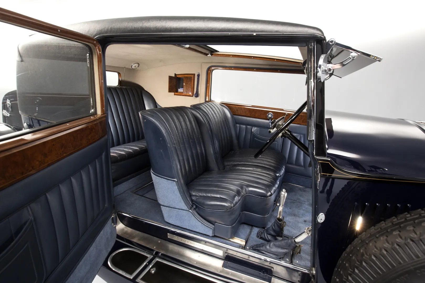 Bentley 8 Litre Sportsman Coupe Gurney Nutting 1931 2