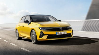 Opel Astra 2022 (1)
