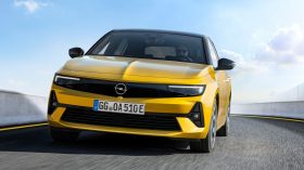 Opel Astra 2022 (2)