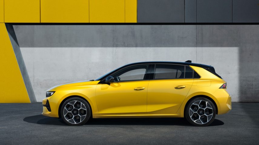 Opel Astra 2022 (7)