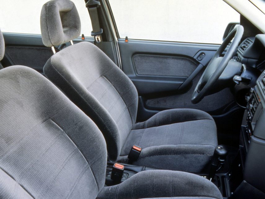 Opel Vectra 20i CD sedan 1988 4