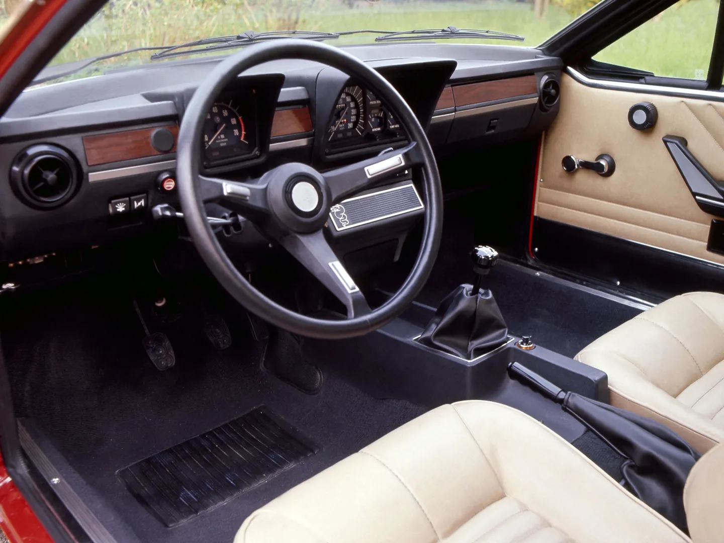 Alfa Romeo Alfetta GTV 2000 5