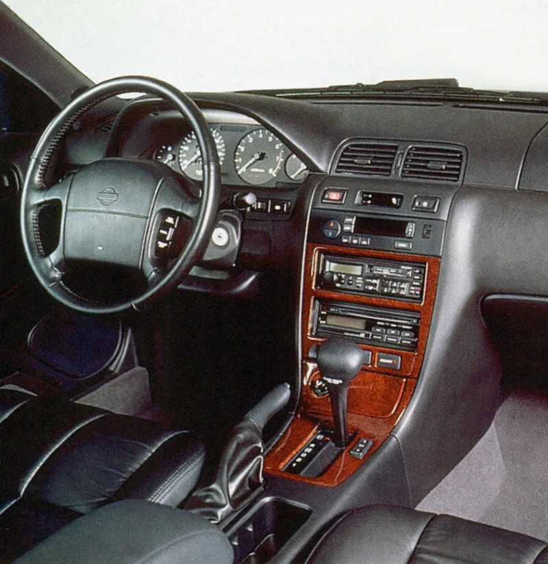 Nissan Maxima QX A32 1995 3