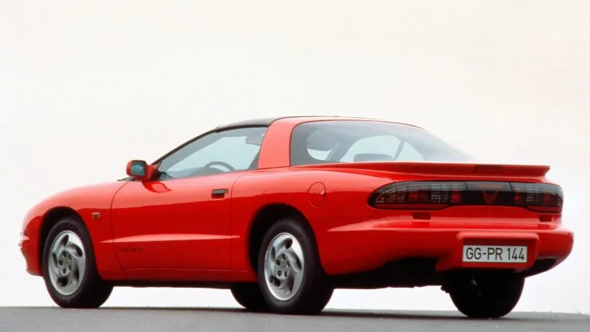 1993 Pontiac Firebird V6 IV (3)