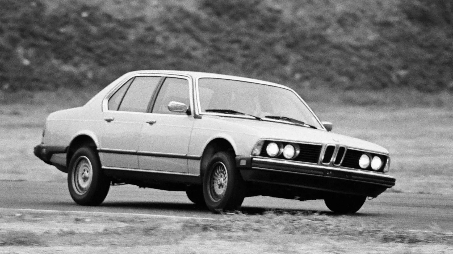 BMW 745i E23 (4)