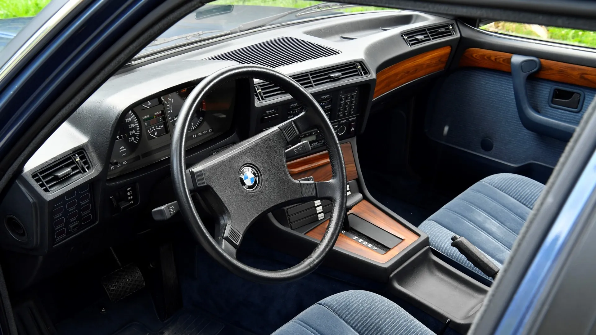 BMW 745i E23 (5)