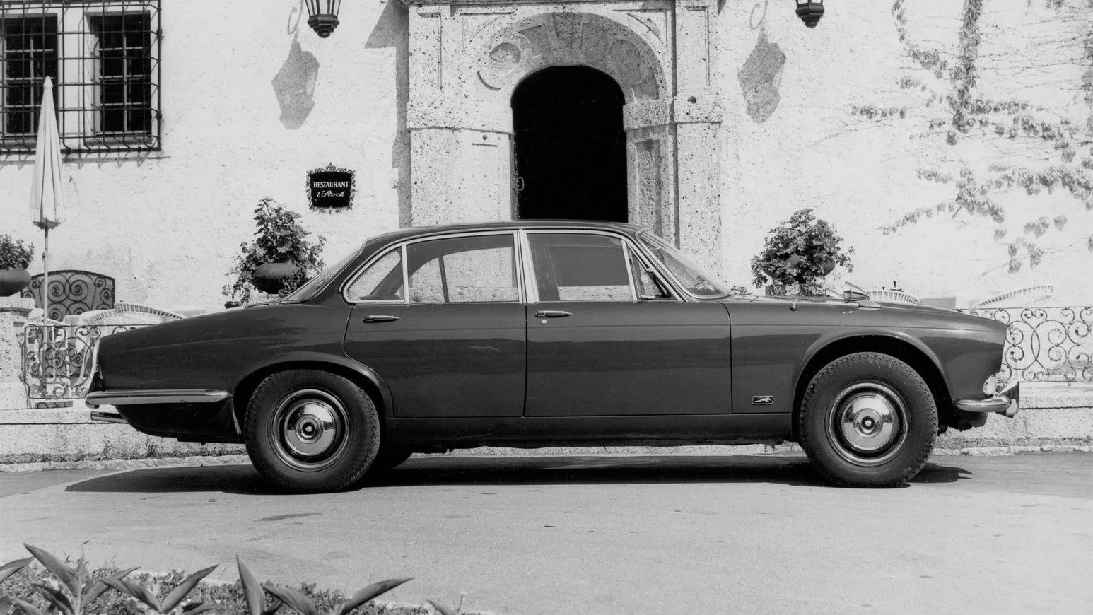 Jaguar XJ6 4 2 1968 (4)