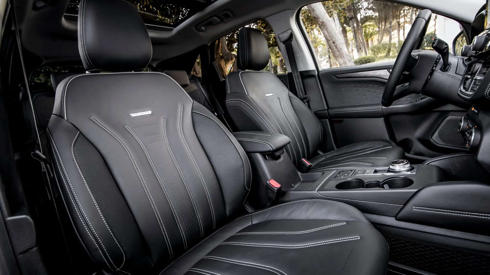 ¿Quieres darle un nuevo estilo al interior de tu coche?