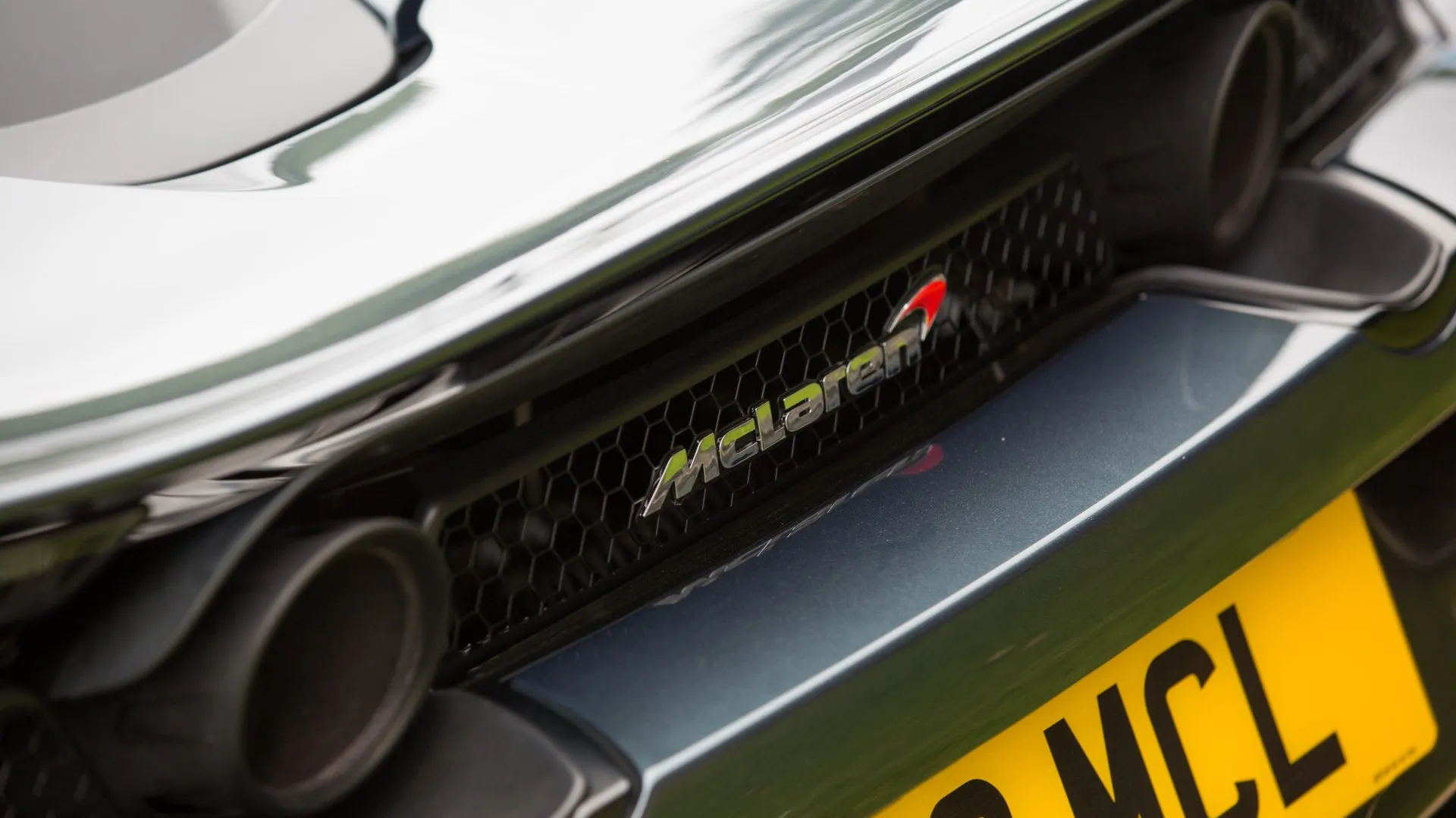 McLaren estudia la producción de un SUV eléctrico