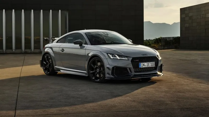 Audi TT iconic edition (12)