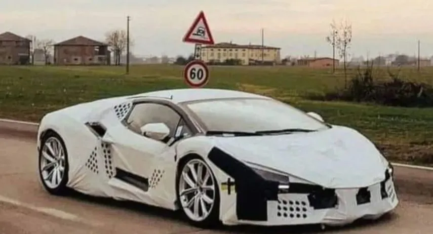 Lamborghini Aventador successor spy