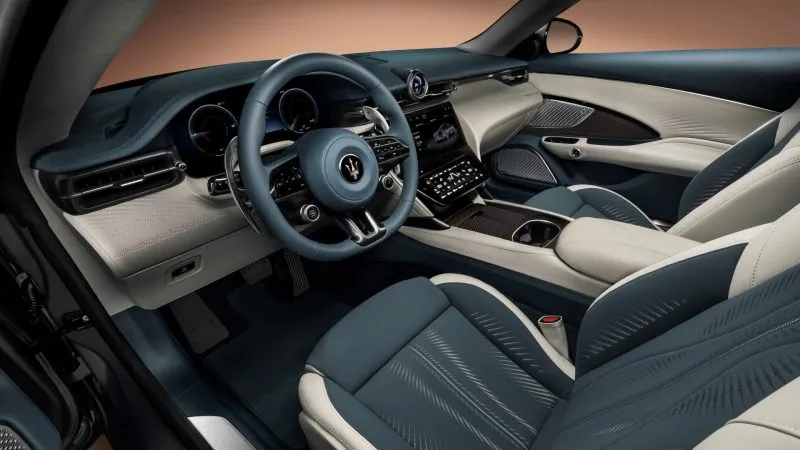 Maserati GranTurismo Folgore 2023 Interior (3)