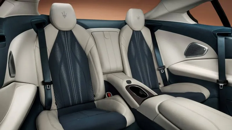 Maserati GranTurismo Folgore 2023 Interior (8)