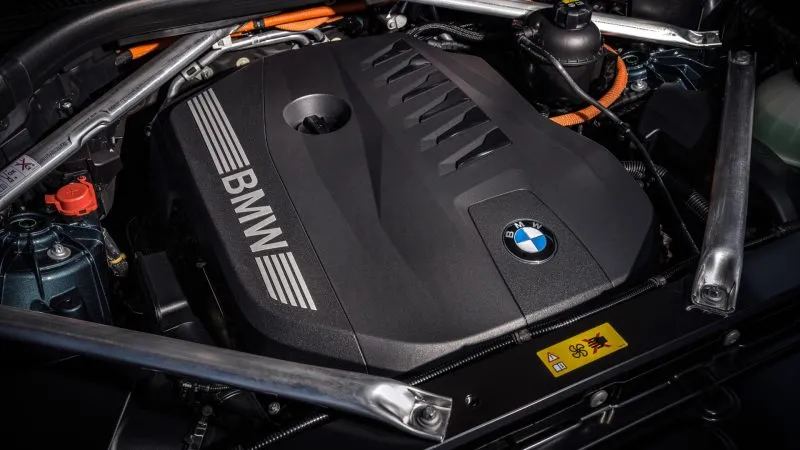 BMW X5 xDrive50e 2023 (14)