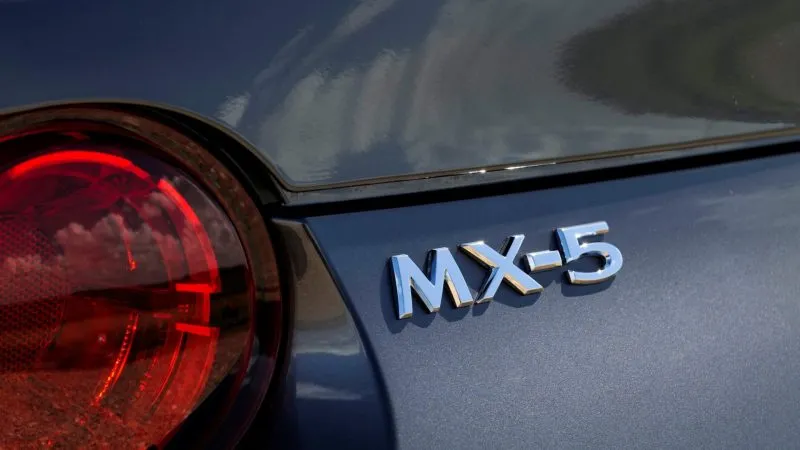 Mazda MX 5 Kizuna 2023 (16)