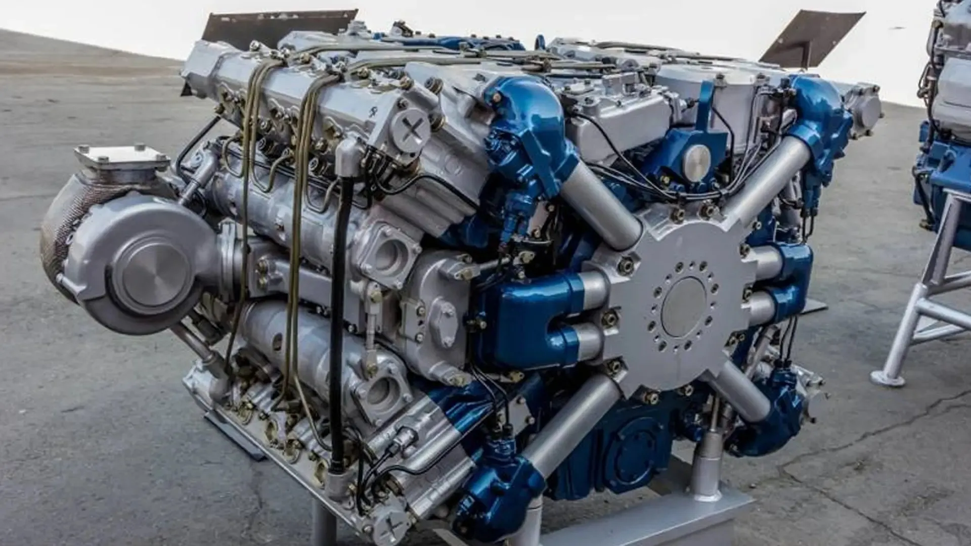 Este brutal motor radial de tanque de 34,6 litros produce 2.000 CV